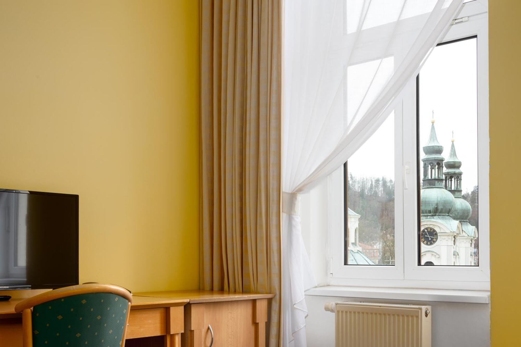 Wellness Hotel Jean De Carro Karlovy Vary Exterior photo
